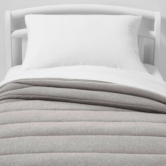 Pillowfort - Toddler Channel Jersey Kids' Comforter Gray - Pill Gray - Picture 1 of 3